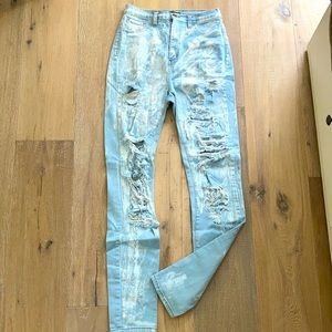 FN high-rise distressed jeans